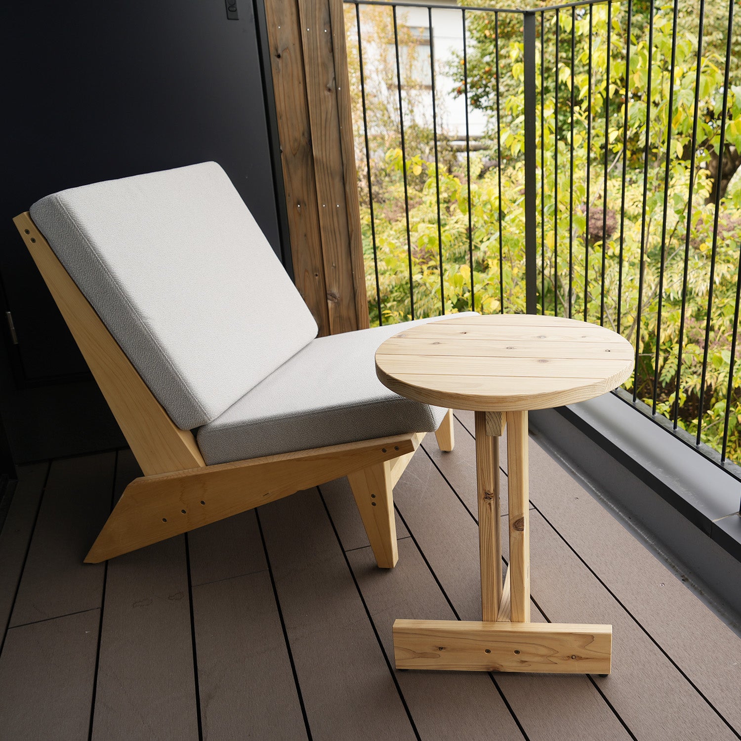 Summer Afternoon Terrace Set (105° LOUNGE CHAIR + TONBO TABLE)