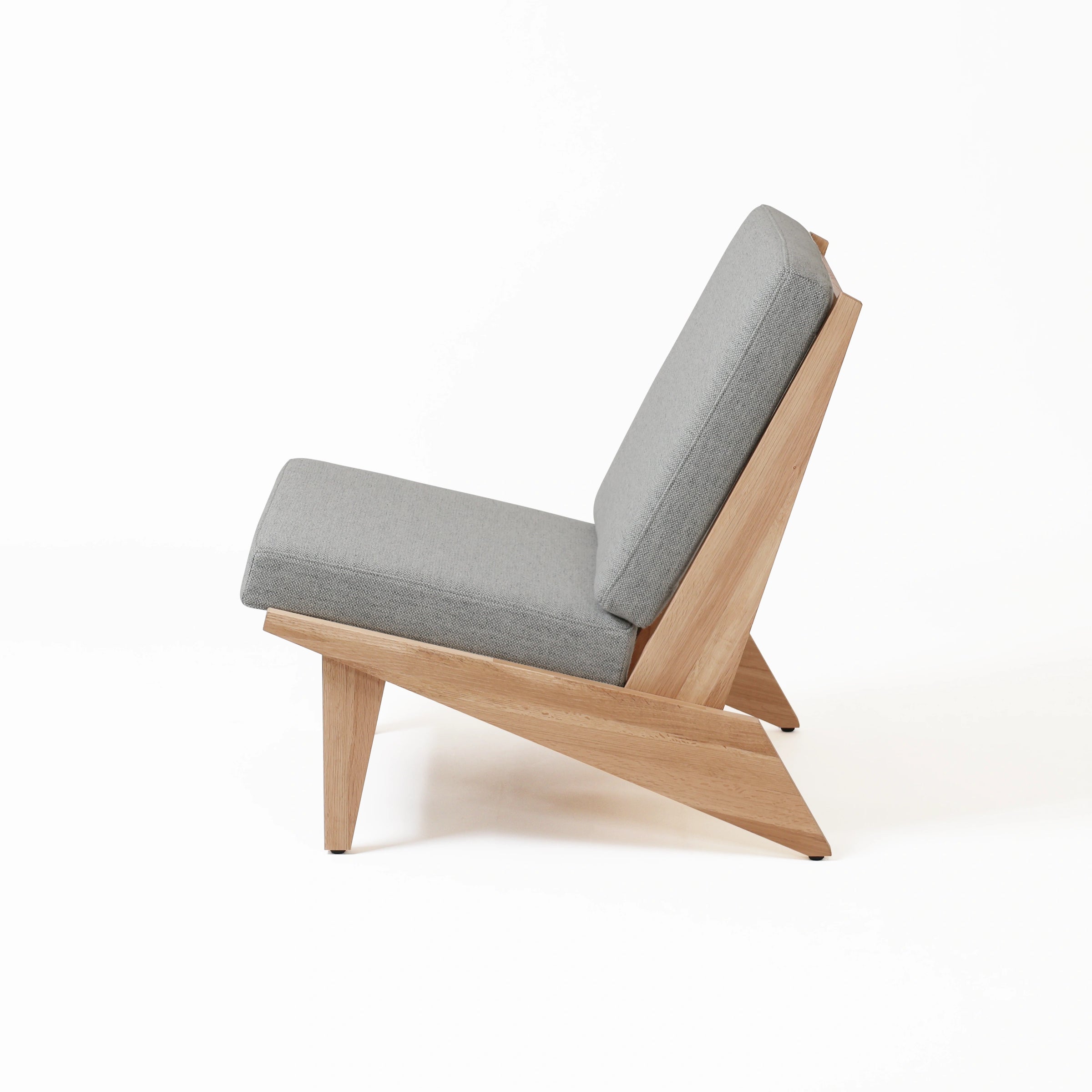 105° LOUNGE CHAIR - Maker Pack